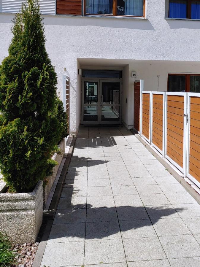 Swinoujscie Platan Patio 6 - Berry Apartments 外观 照片