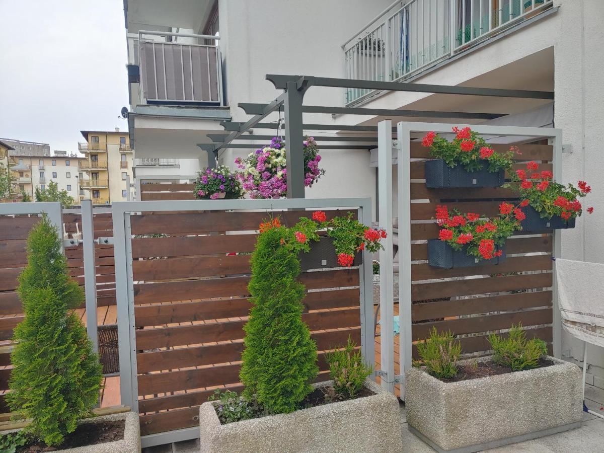 Swinoujscie Platan Patio 6 - Berry Apartments 外观 照片
