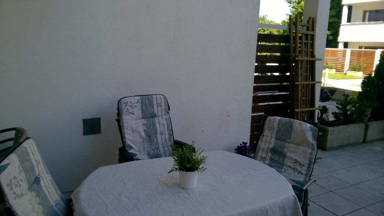 Swinoujscie Platan Patio 6 - Berry Apartments 外观 照片